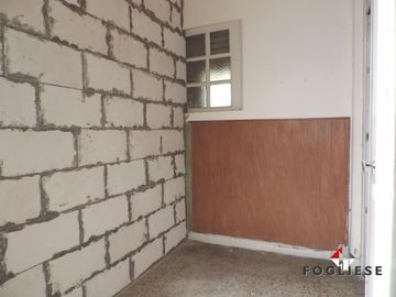 Departamento 2 Ambientes con Dos Patios a Refaccionar