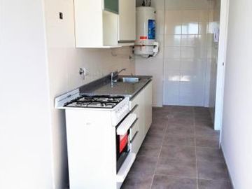 Semipisos de Dos Ambientes a Estrenar, con Cocina Separada y Balcon Aterrazado