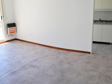 Semipisos de Dos Ambientes a Estrenar, con Cocina Separada y Balcon Aterrazado