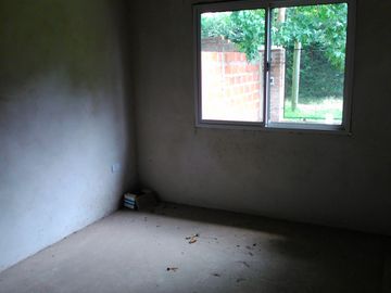 CASA A EST, SE ENTREGA TOTALM. TERMINADA - LOTE 400 m2. A METROS EST. LA REJA - APTA CRÉDITO - NOVOA PROPIEDADES