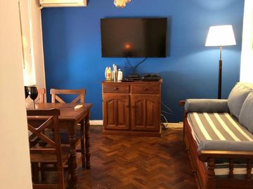 Hermoso departamento en CABA de 2 ambientes, muy amplio y luminoso.-