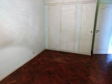 Departamento de 3 ambientes. Luminoso
