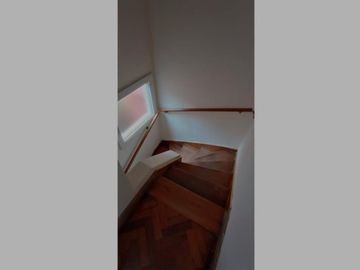 VENDO CHALET 6 AMBIENTES CON GARAGE