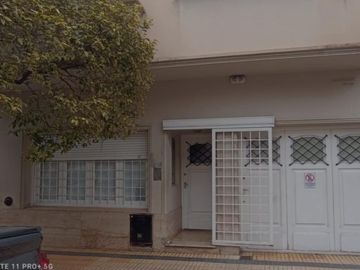 VENDO CHALET 6 AMBIENTES CON GARAGE