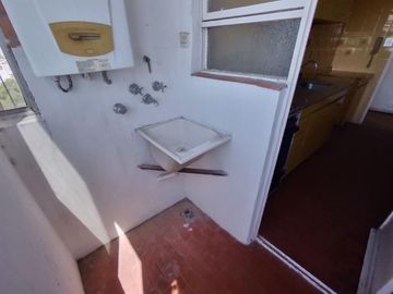 Departamento 2 Amb con Balcón Al Frente