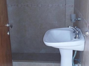 Departamento Monoambiente En Alequiler, La Roche 400, Morón