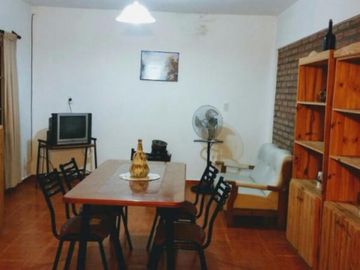 DEPARTAMENTO EN BARRIO PLAYAS DE ORO. DOS DORMITORIOS.