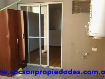 V679 Ramos Mejia departamento 1 amb.con Patio