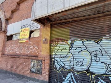 Venta de Imponente Inmueble Comercial en San Justo Centro. Consulte