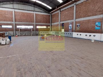 Venta de Imponente Inmueble Comercial en San Justo Centro. Consulte