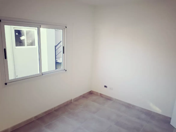 Excelente departamento de 2 amb a estrenar