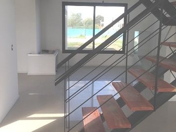 Escobar Venta Importante Casa en el B° Haras de Santa Maria