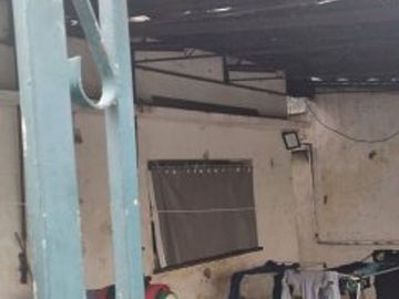 ROSARIO,BARRIO:LUDUEÑA,CASA 4AMBIENTES, AMPLIO METRAJE BUENA UBICACION /ESTADO OPORTUNIDAD,