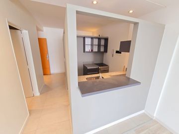 Venta Monoambiente Profesional con Balcón