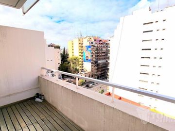 Venta Monoambiente Profesional con Balcón