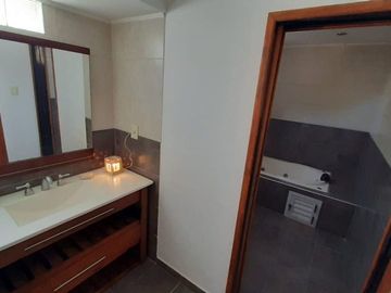 VENTA Casa Villa Parque Siquiman 3 dorm  GRAN LOTE