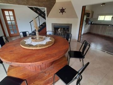 VENTA Casa Villa Parque Siquiman 3 dorm  GRAN LOTE