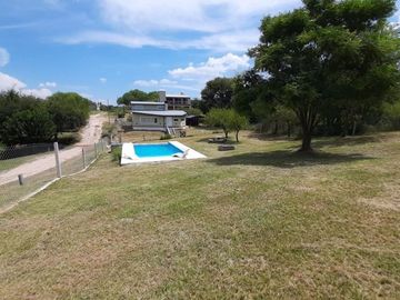 VENTA Casa Villa Parque Siquiman 3 dorm  GRAN LOTE