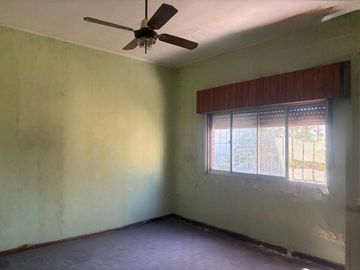 VENTA CASA CON LOCALES Y DEPTO EN SAN MIGUEL
