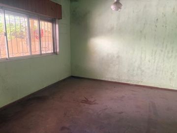 VENTA CASA CON LOCALES Y DEPTO EN SAN MIGUEL