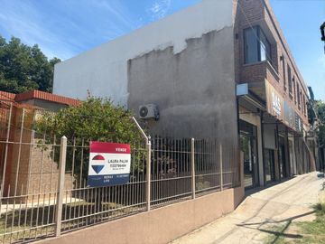VENTA CASA CON LOCALES Y DEPTO EN SAN MIGUEL