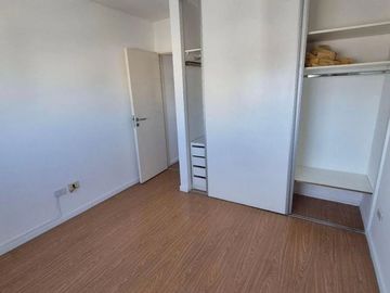 Dpto  2 amb Fte c/balcón en venta Lomas centro