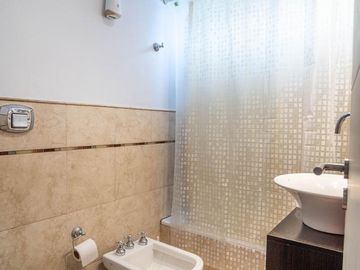 Dpto  2 amb Fte c/balcón en venta Lomas centro