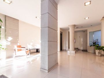 Depto venta 3 amb coch balcón 68m2 Orientación NE
