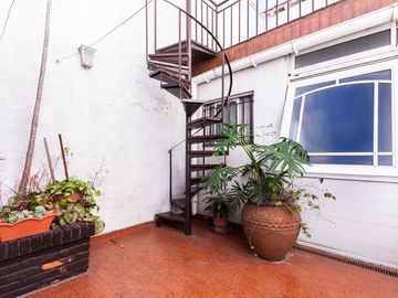 CASA 4 AMB - LOMAS DE ZAMORA/ AP CRED