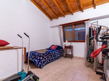 Casa 7 amb con parque y garage en Martinez