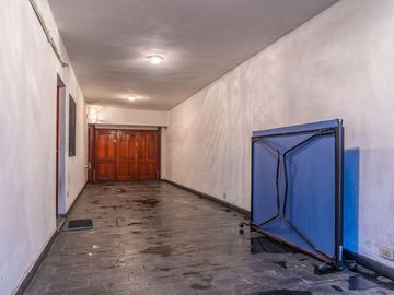 Casa 7 amb con parque y garage en Martinez