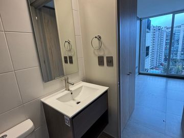 ARRIENDO DEPARTAMENTO 1HAB 1BA LA FLORIDA