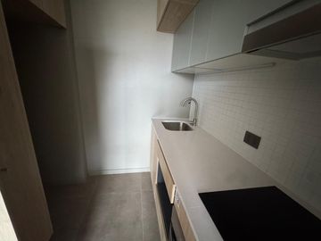 ARRIENDO DEPARTAMENTO 1HAB 1BA LA FLORIDA