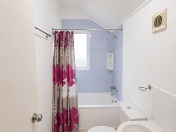 SE VENDE CASA EN BOSQUE NATIVO, CORONEL