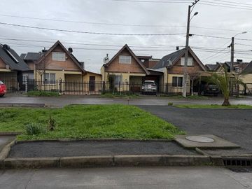 SE VENDE CASA EN BOSQUE NATIVO, CORONEL