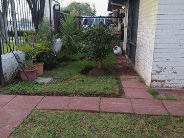 VENTA DE CASA DE UN PISO 4 HABITACIONES , MAIPU