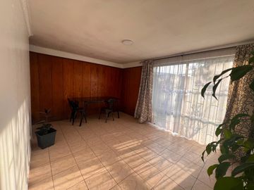 VENTA DE CASA DE UN PISO 4 HABITACIONES , MAIPU