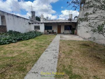 Casa en venta de 2 dormitorios c/ cochera en González Catán