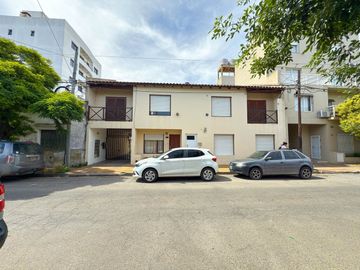 VENTA DEPTO 2 DORM. C/ ESTACIONAMIENTO ZONA CENTRO