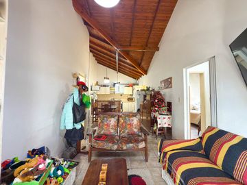 VENTA DEPTO 2 DORM. C/ ESTACIONAMIENTO ZONA CENTRO