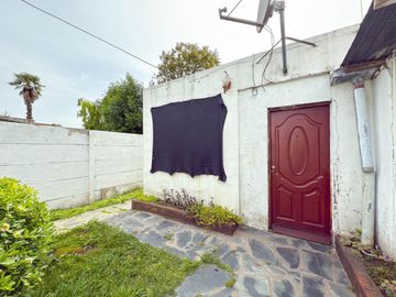 VENTA CASA DOS DORMITORIOS TANDIL CENTRO
