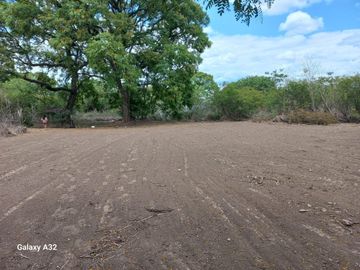 VENTA TERRENO ESQUINA BOSQUES CEIBAL 1 600 m²