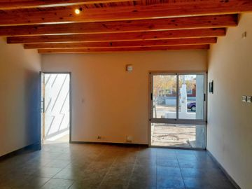 Casa a estrenar en venta en Barrio Natania 58