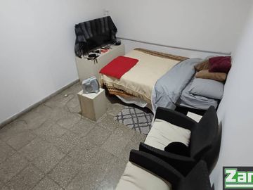 CASA P/REFACCIONAR 4 AMBIENTES PATIO COC BAÑO-PARQUE CHACABUCO