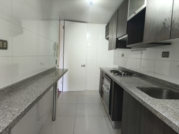 DOMINICA / MONTEVIDEO