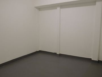 VENTA DEPÓSITO COLEGIALES DIST. AUDIOVISUAL