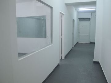 VENTA DEPÓSITO COLEGIALES DIST. AUDIOVISUAL