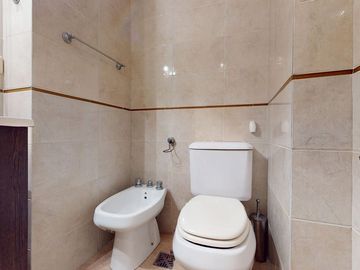 VTA HERMOSO 4 AMB C/DEPEN PILETA AMENITIES+COCHERA