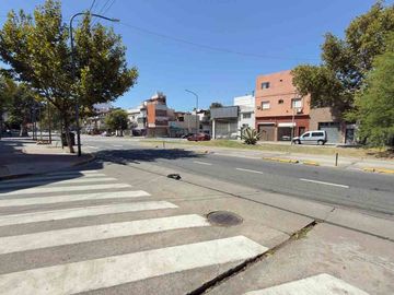 LOCAL EN ESQUINA VENTA NUEVA POMPEYA SIN EXPENSAS