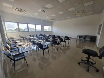 ALQUILER OFICINAS - Edificio Corporativo 85 m²